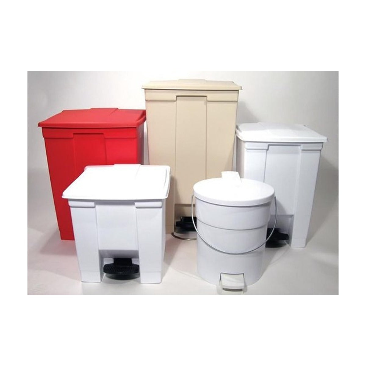 Rubbermaid Step On Container - 45 l - Rood
