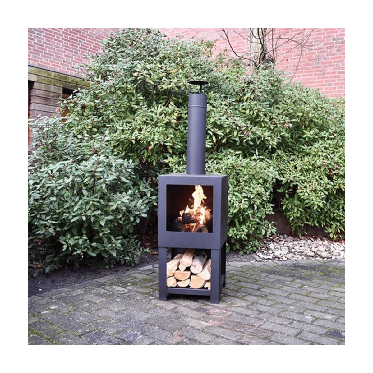 Esschert Design - Buitenkachel met houtopslag zwart - Vuurhaard - Staal - Zwart