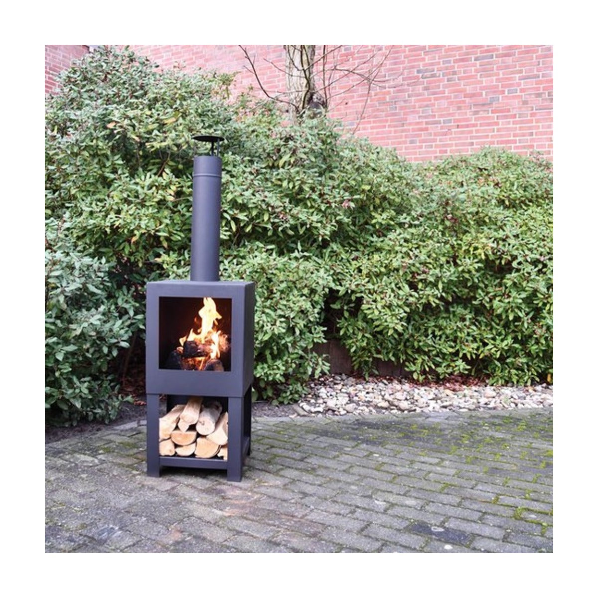 Esschert Design - Buitenkachel met houtopslag zwart - Vuurhaard - Staal - Zwart