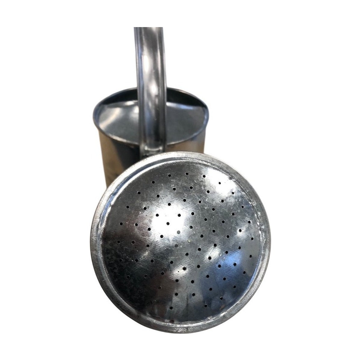 Dutchlander grote metalen verzinkte gieter met een inhoud van 10 liter en voorzien van broeskop.
