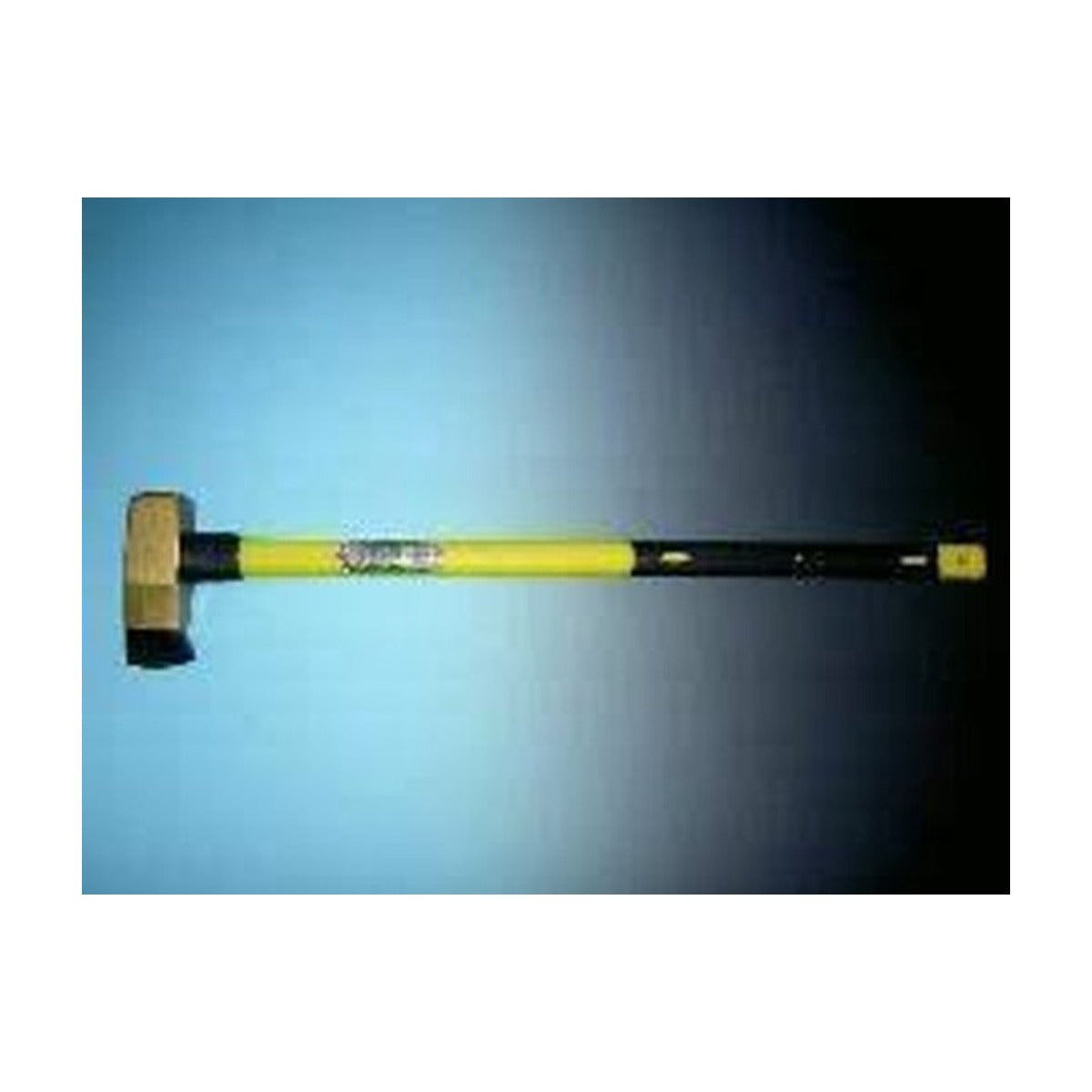 Everest Kloofbijl 3000 gram met fiberglassteel 90 cm